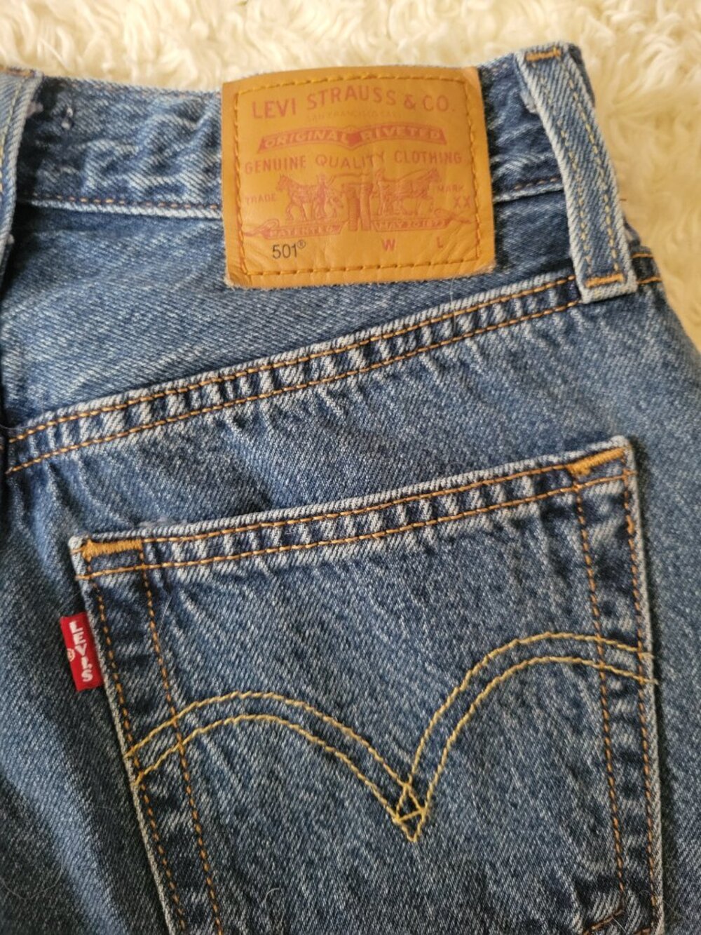 Levi's Lightweight 501 Cropped Jeans | Cotton Lyocell | 24" Inseam - Picture 7 of 16